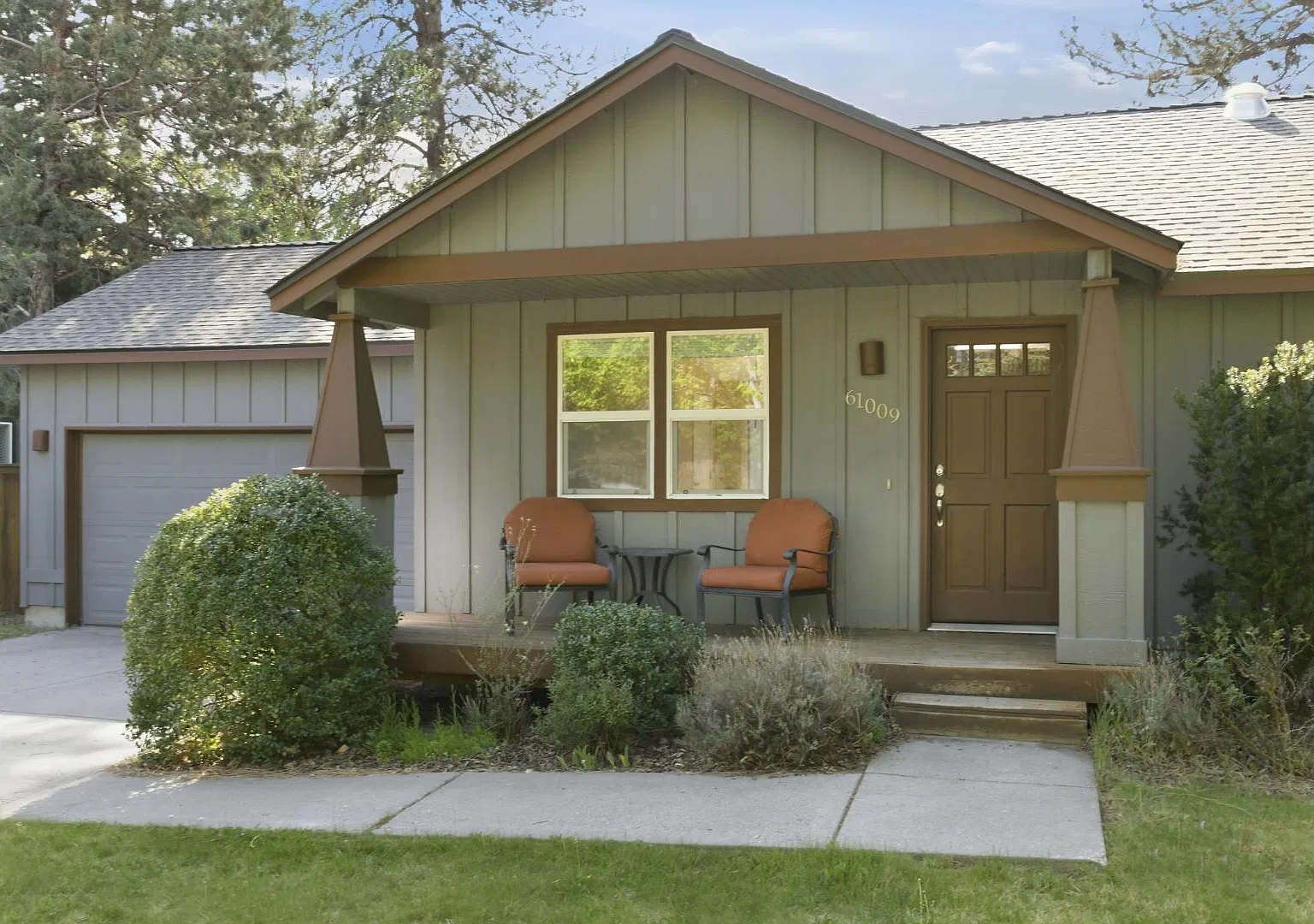61009 Lodgepole Dr — Photo 2