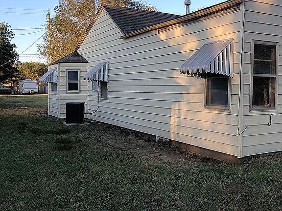 2nd image of 2275 Waynoka St