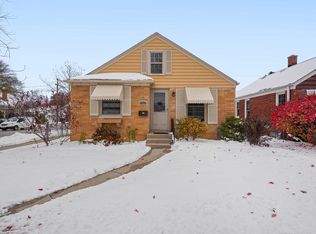 2225 Green St, Racine, WI 53402