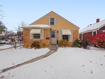 2225 Green STREET, Racine, WI, 53402