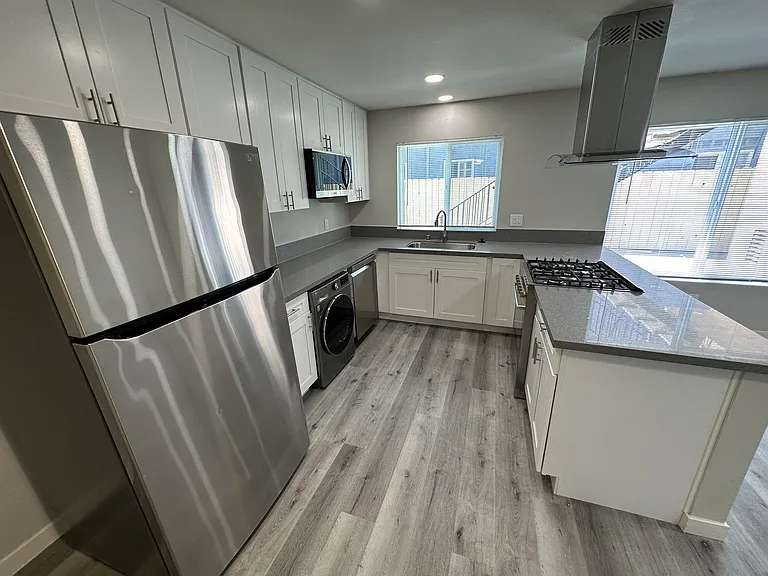 4149 Van Dyke Ave #4 — Photo 4