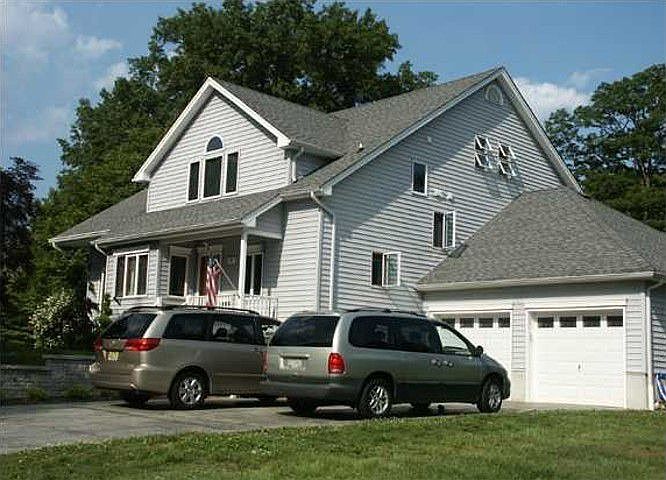 1st image of 19 Collinson Dr