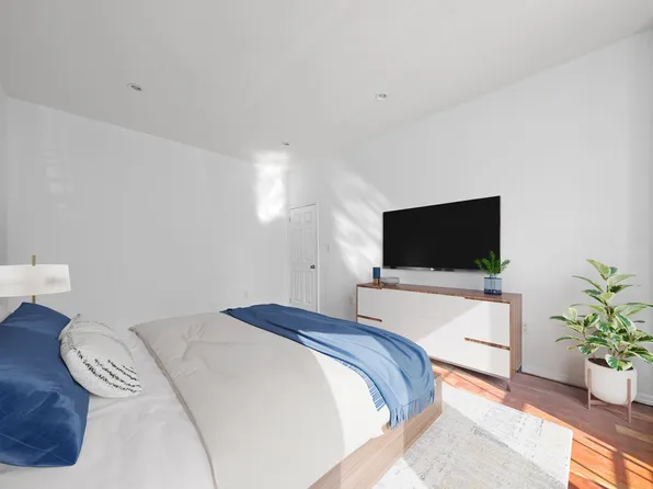 1323 Sutter Avenue image 5 of 50