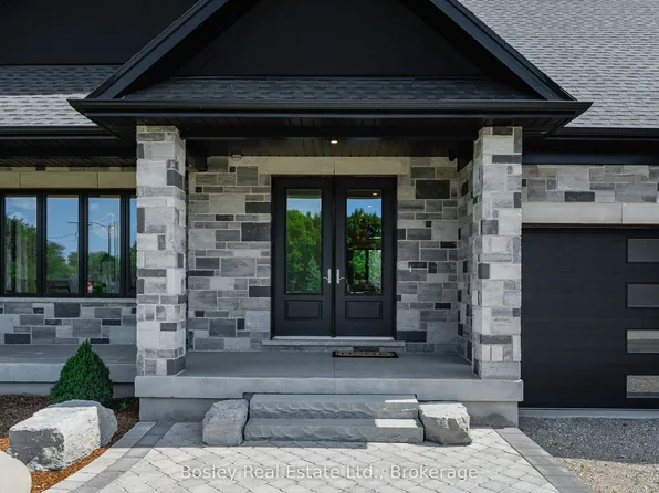 10 Inverhill Ave, Centre Wellington, ON N0B 1B0