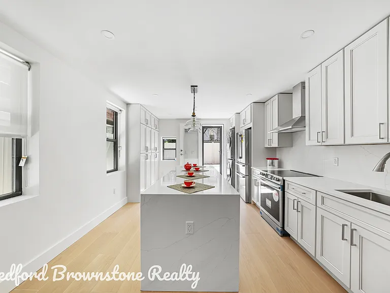 360 Jefferson Ave #Penthouse 1 — Photo 5