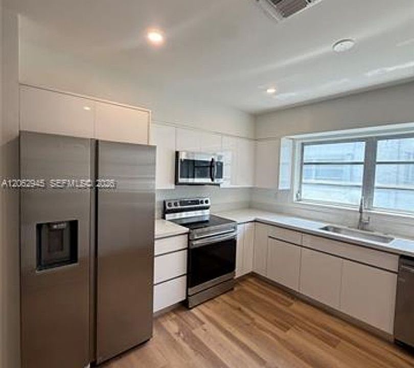 1st image of 1532 Trillo Ave #1532