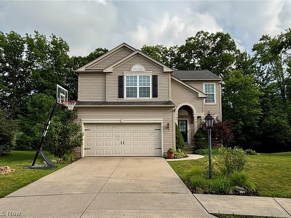 1st image of 615 Cornell Dr