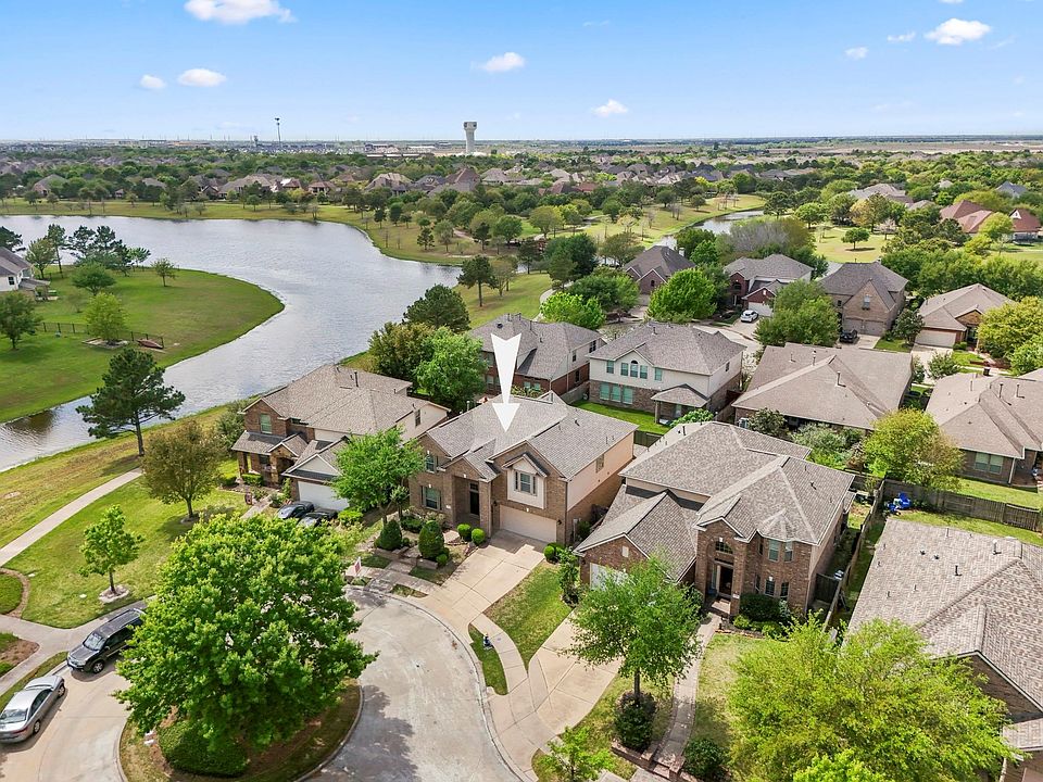 1st image of 12107 Cove Ridge Ln