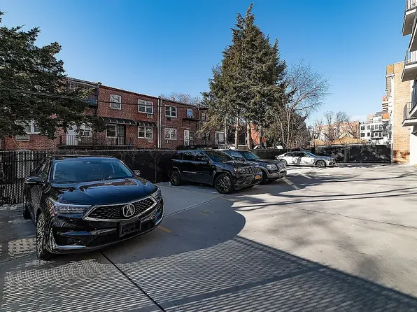 1538 New York Avenue image 11 of 19