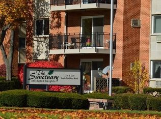 2230 S Goebbert Rd APT 444, Arlington Heights, IL 60005
