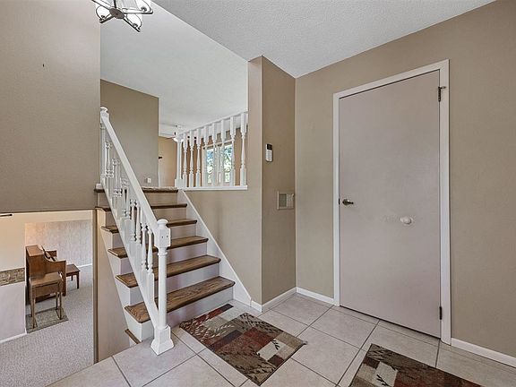 3rd image of 201 Brentwood Dr NE