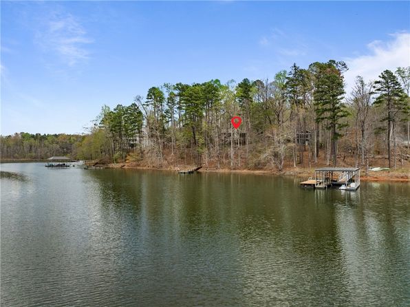 121 Lake Breeze Ln, Westminster, SC 29693