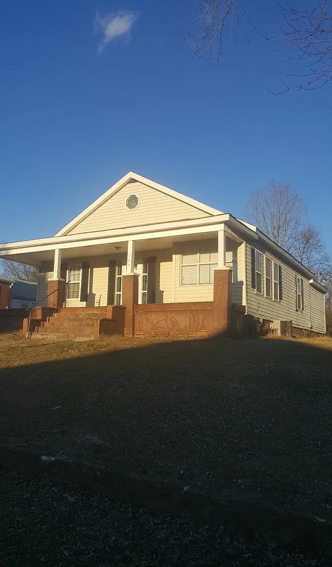 704 Osborne Street — Photo 2