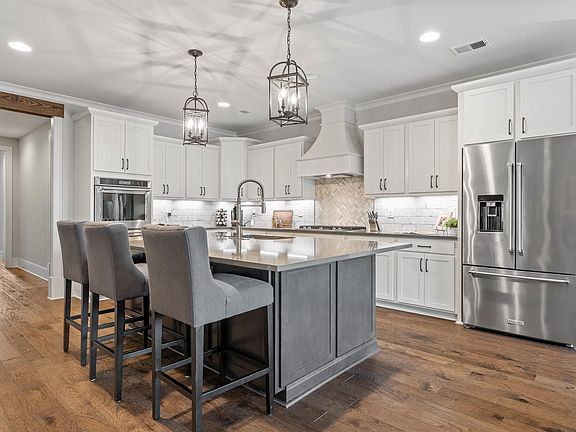 5th image of 2708 Blackridge Ln