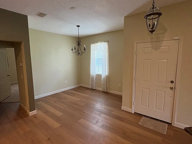 2615 Eagle Greens Dr — Photo 7