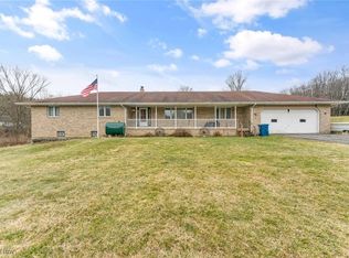 1926 John White Rd, Hubbard, OH 44425