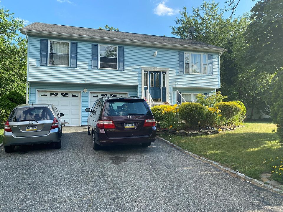 1st image of 1534 Newport Dr
