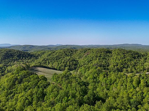 5th image of 1618 Squirrel Creek Rd