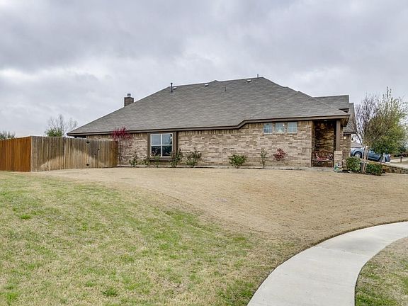 Awesome oversized cul de sac lot! No neighbors on this side!