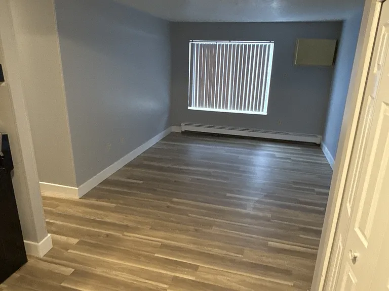 84 W Rebecca St #5 — Photo 24