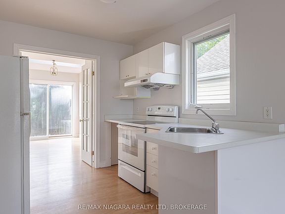 5th image of 6474 Taylor St