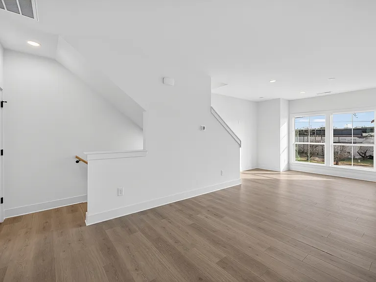 3006 Casting St — Photo 6