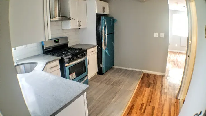 Rented by Uptown Flats LLC | media 27