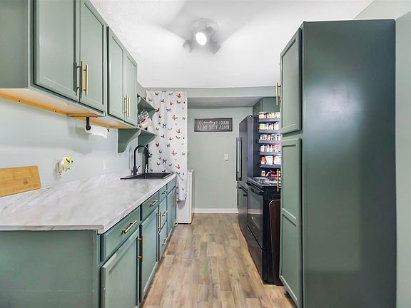 5th image of 4295 Belle Rive Cir