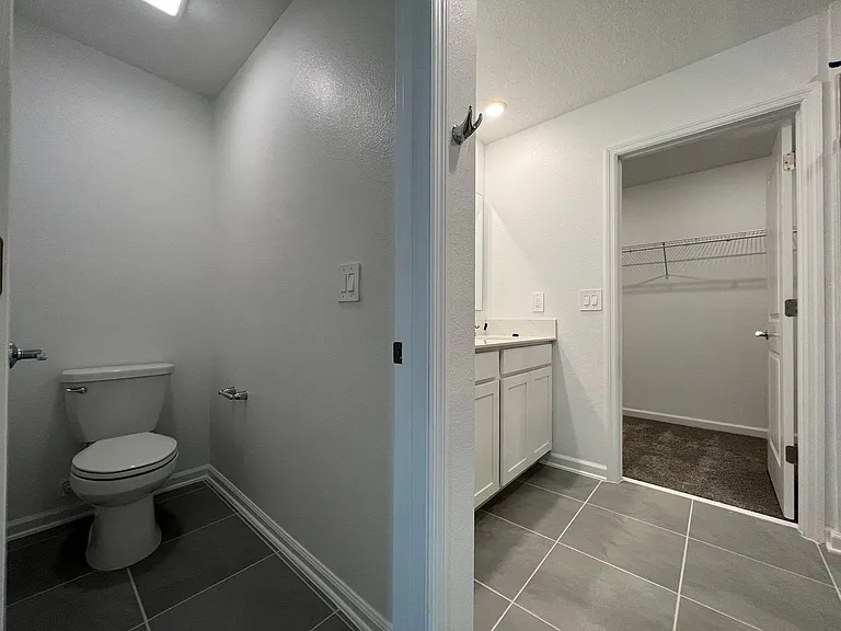 672 Daring Dr — Photo 15