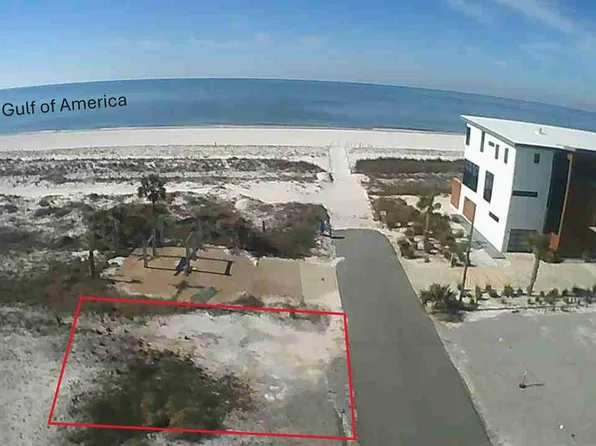 109 N 30th St, Mexico Beach, FL 32456