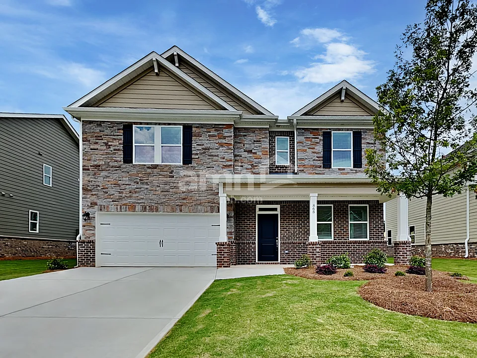 868 Carnaby Ln