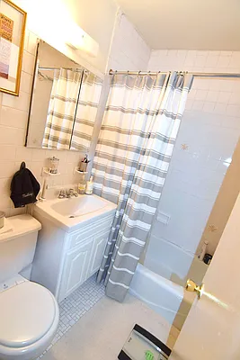 Rented by Manhattan Spaces | media 12
