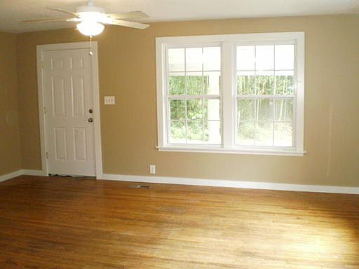 2nd image of 307 Hialeah Dr