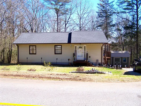 236 E Capewood Ave, Seneca, SC 29678