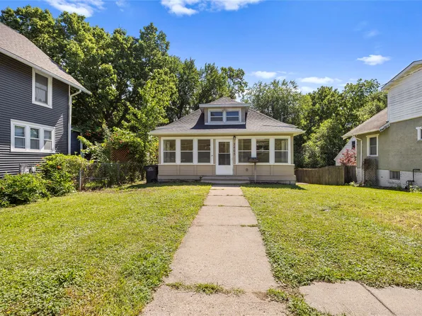 2405 E 9th St, Des Moines, IA 50316