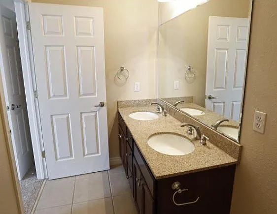 2798 Floex Dr — Photo 6