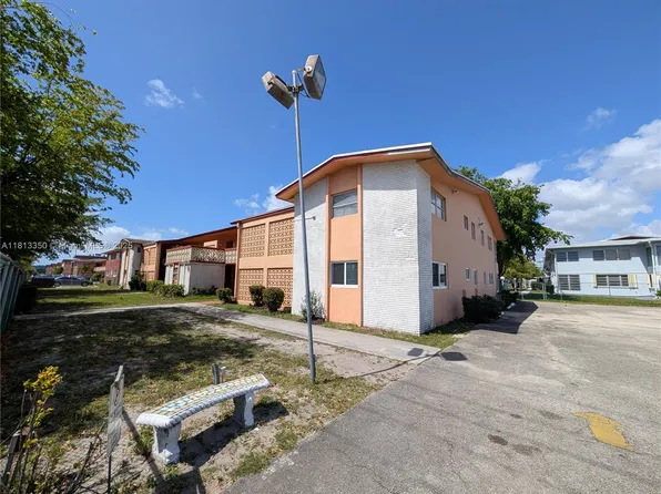 19080 NE 3rd Ct APT 311, Miami, FL 33179