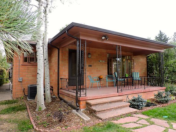 Front flagstone walkway