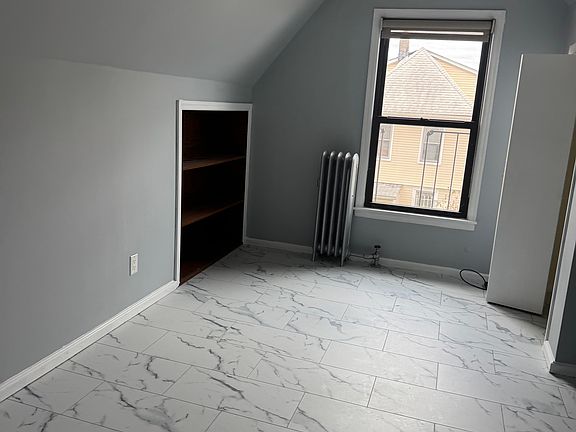 3rd image of 133 Street Jamaica Ave #3