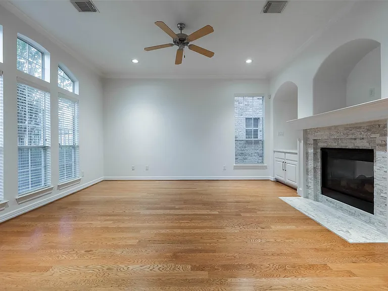 13647 Brookbluff Ln — Photo 7