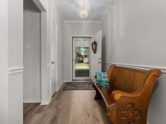 4th image of 5401 Hollytree Dr APT 702