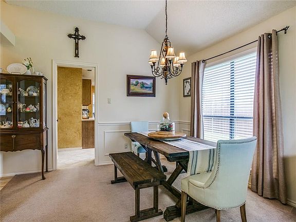 5th image of 2056 Biscayne Dr