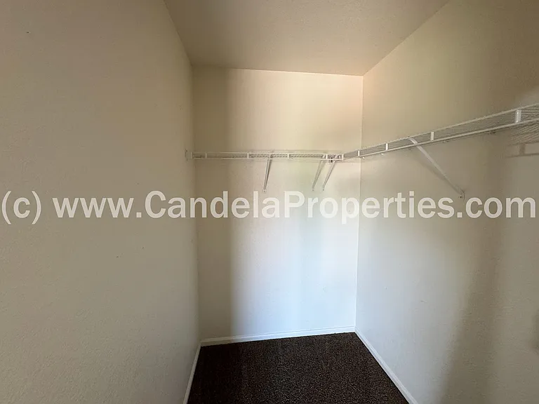 8008 Firecracker Trl — Photo 40