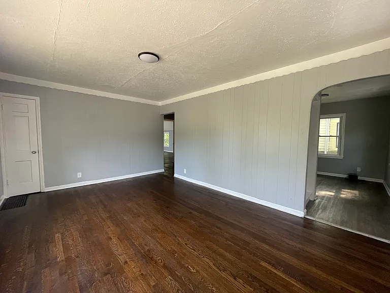 5303 Brooklyn Ave — Photo 4