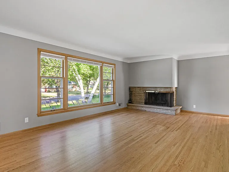 6339 Vincent Ave S — Photo 8