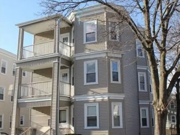 33 Newburg St #3, Roslindale, MA 02131