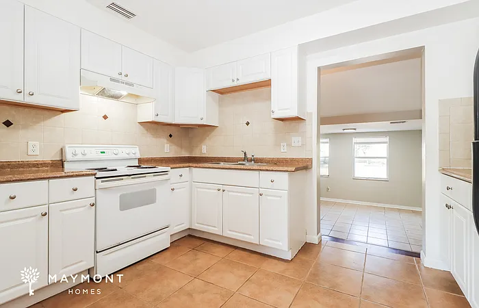 1314 Friend Ave — Photo 5
