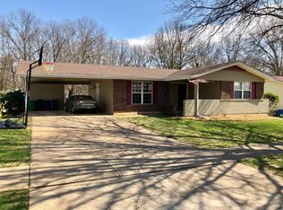 668 Towerwood Dr, Ballwin, MO