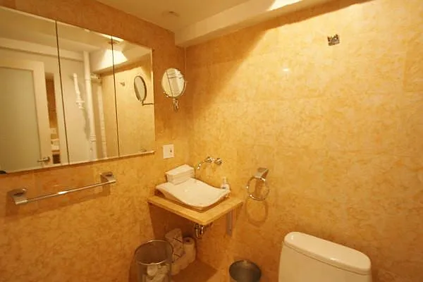 Rented by Aventana | media 83