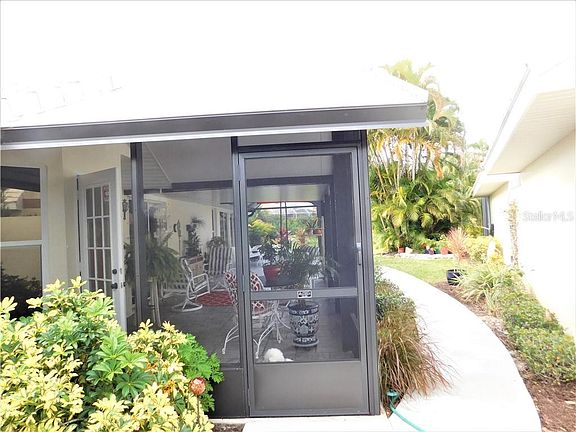 3rd image of 780 Harrington Lake Dr N #100
